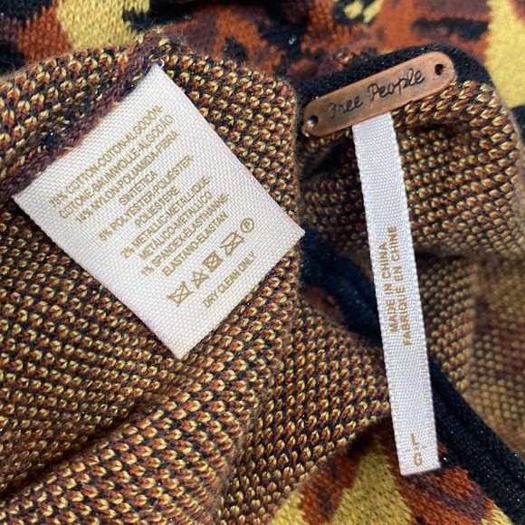 FREE PEOPLE SWEATER DRESS BOHO STRETCH BOHEMIAN PATTERN LONG SLV BODYCON DRESS L - Picture 8 of 17